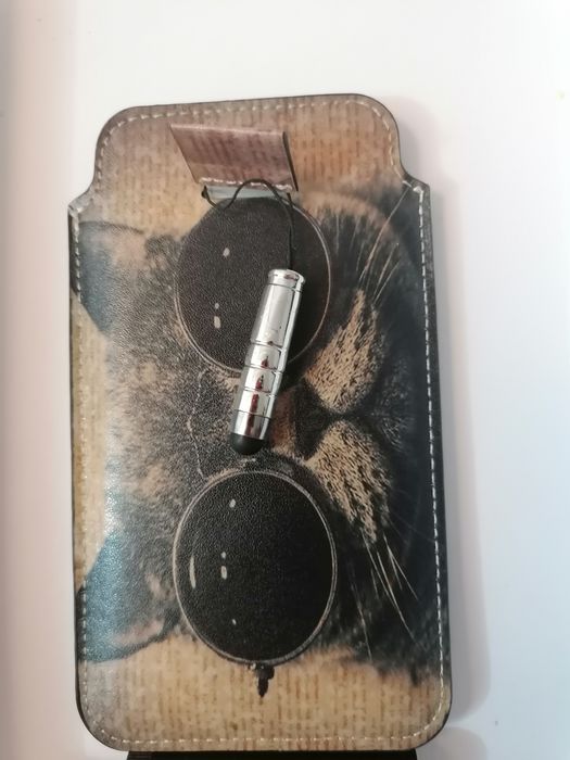 Bolsa com fita para telemóvel