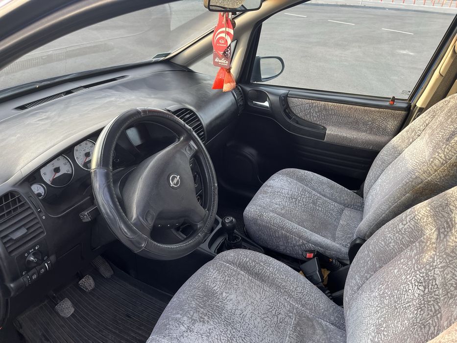Opel Zafira 2001