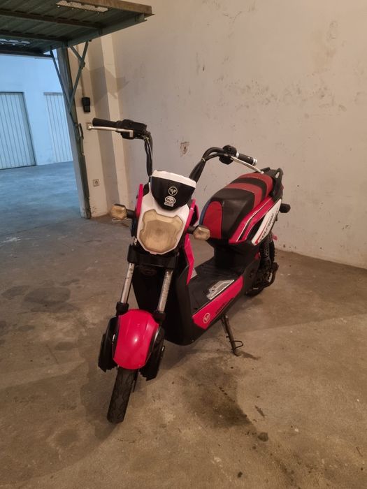 Vendo moto Eletrica