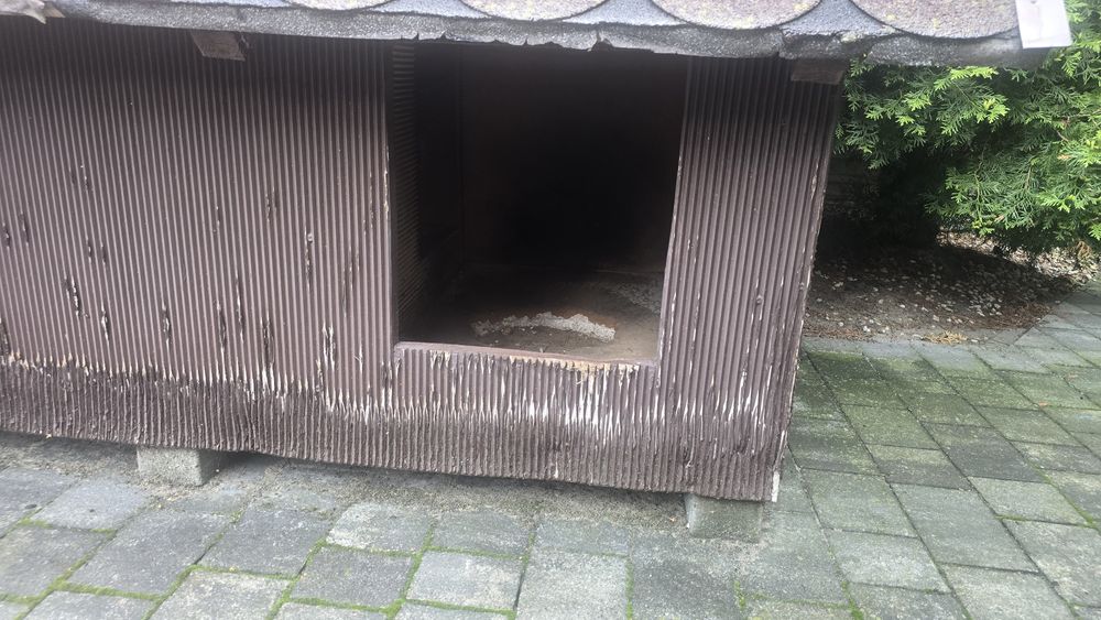 Buda dla psa ocieplona