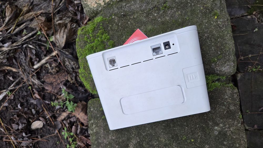 Маршрутизатор роутер Huawei B311-221 4G/3G