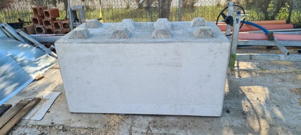 Blok betonowy, Betonblok, mur oporowy, zasieki, boksy,