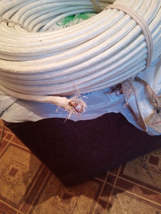 Коксіальний  кабель, радіочастотний . Мідний , броньований.