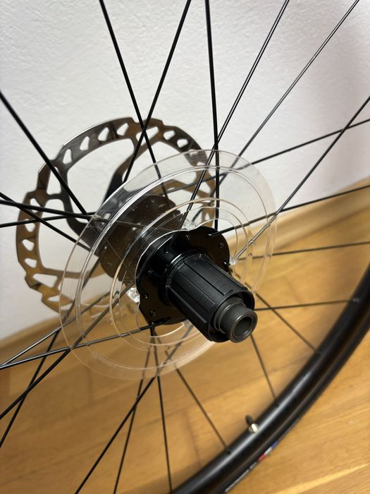 Koła Bontrager Paradigm SL 6-Bolt Disc Trek Tubeless Ready + Tarcze