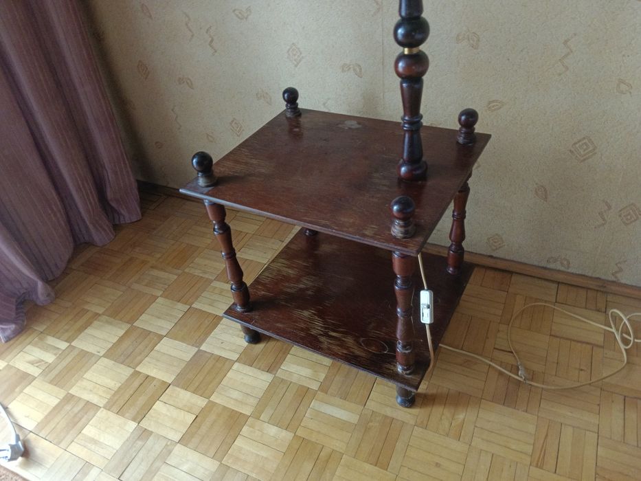 Lampa Stojąca ze Stolikiem Gazetnikiem PRL antyk