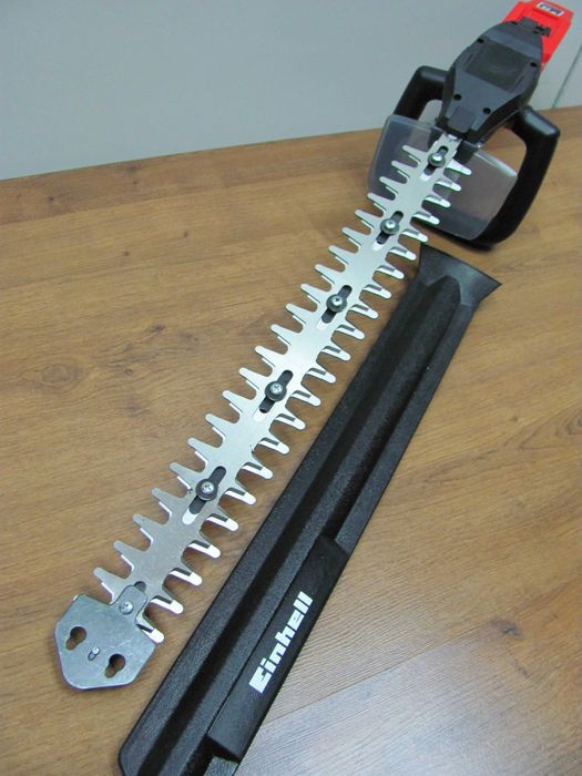 Кущоріз Einhell GE-CH 18/60 Li; ARCURRA 18/55 та Кущоріз Einhell GE-CH 1846 акумуляторні серії Expert plus Power X-Change system привезено з Німеччини