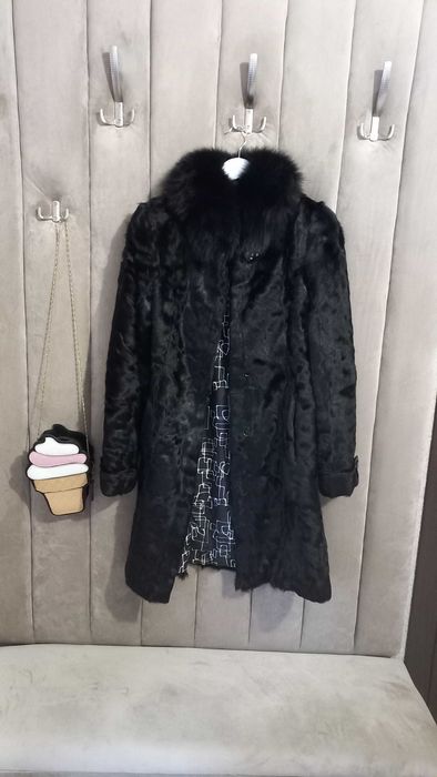 Шуба натуральна зимова шапка хутро