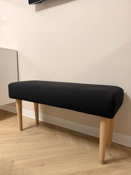 Ławka tapicerowana drewniane nogi