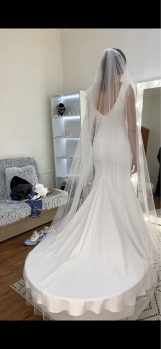 Продам весільну сукню