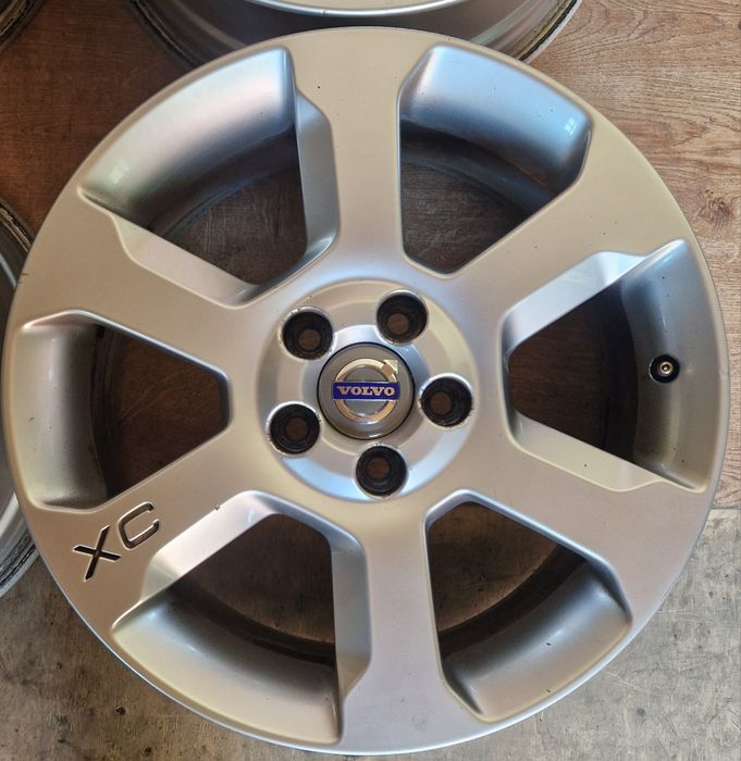 Volvo R17 5x108 ET55 7.5J DIA63.4 S60 V70 XC60 XC90