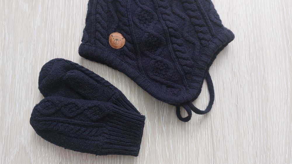 Набір для хлопчика H&M шапочка і рукавички