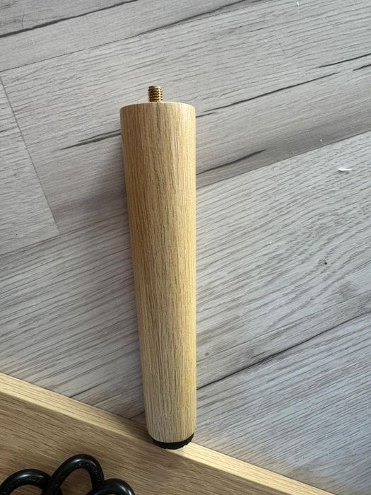 Szafka nocna z szufladami i gniazdem USB 230