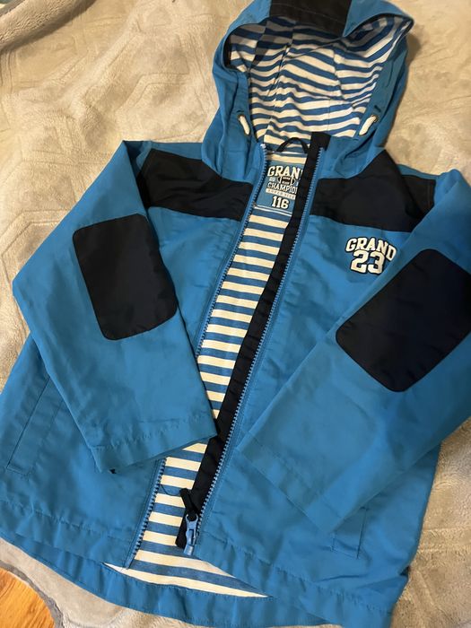 Kurtka wiatrówka 5 10 15 rozmiar 116