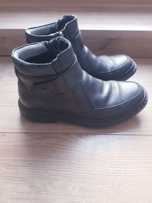 Skórzane zimowe ocieplane kozaki półbuty męskie marki Mister Pan roz41