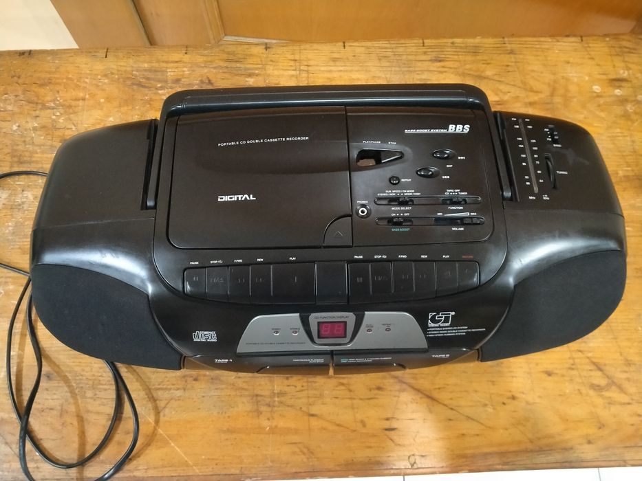 Магнитофон  General Technic GT 6575 под ремонт на запчасти