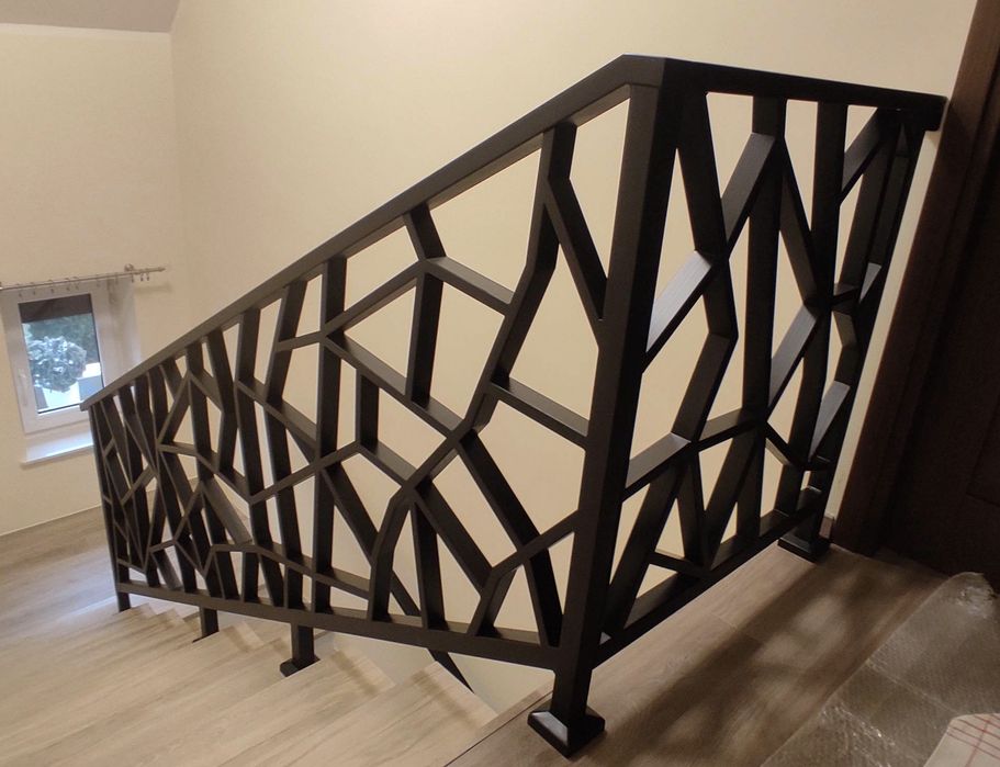 Balustrady zewnętrzne , wewnętrzne