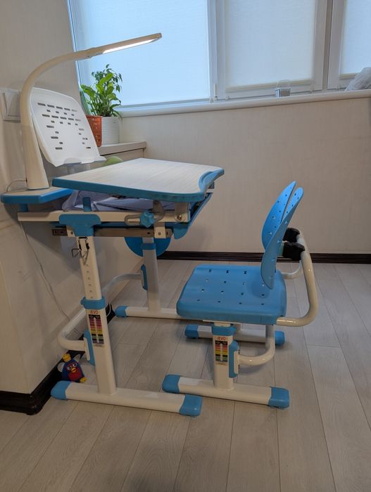 Парта блакитна + стілець + лампа, для школяра, Evo-17 BL Ergo, evo-kids