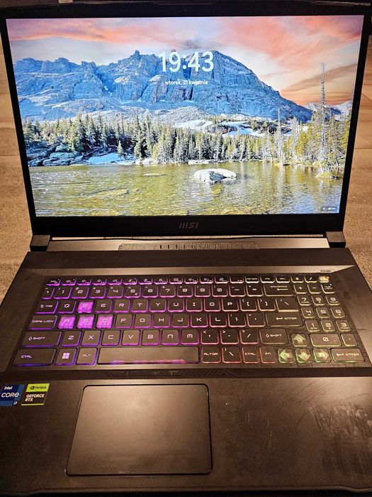laptop msi katana 17 B12VFK