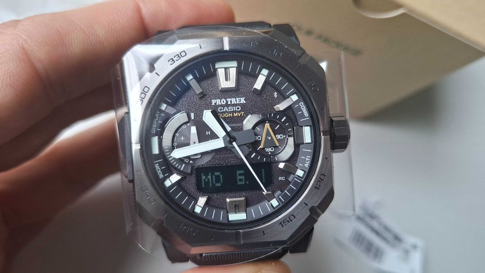 NOWY Casio Pro Trek PRW-B1000-1ER