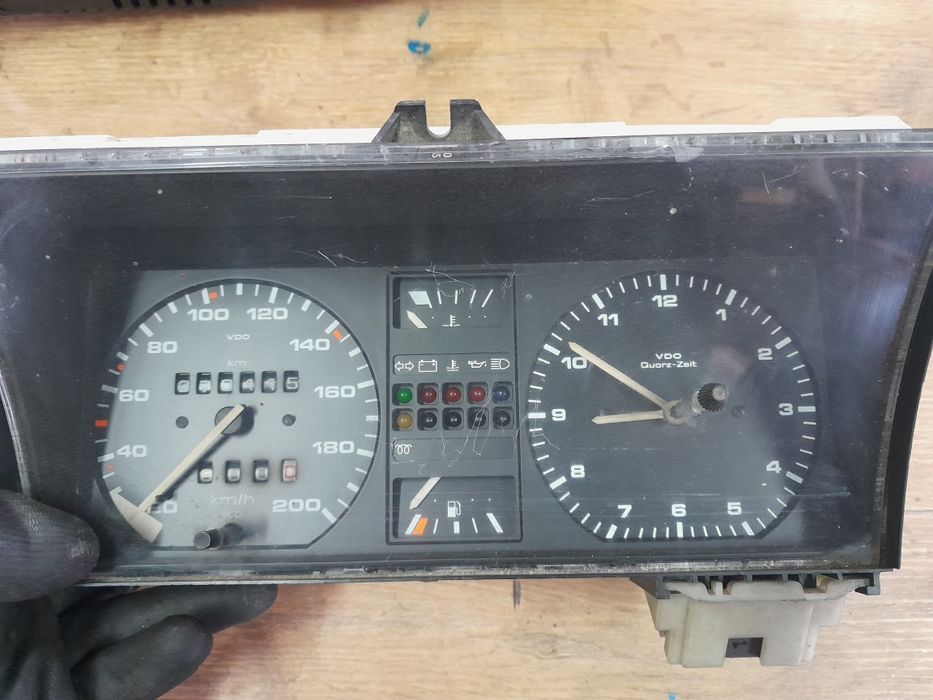 Licznik prędkościomierz golf jetta a2 mk2 diesel