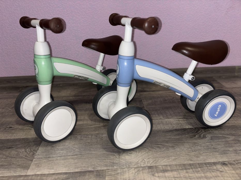 Беговел. Біговел чотирьохколесний