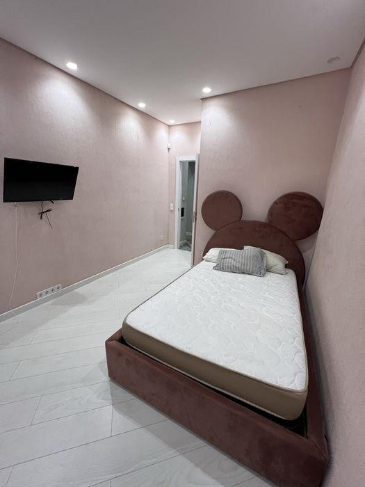 Продаж 4 кімнатноі квартири