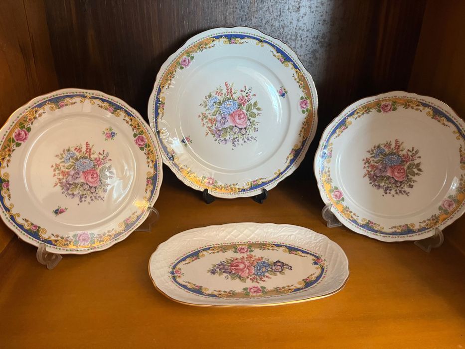 4 Peças porcelana Limoges - 3 pratos e pequena travessa