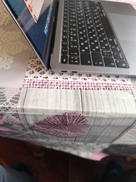 Ноутбук Apple MacBook Air M1 8/256Gb Space Grey новий + оф. гарантія