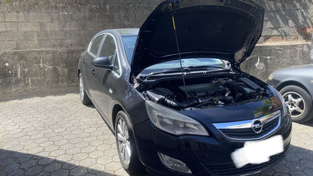 Opel astra -2011