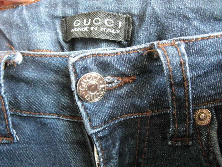 Продам джинсы Gucci пояс 34.5 размер 25