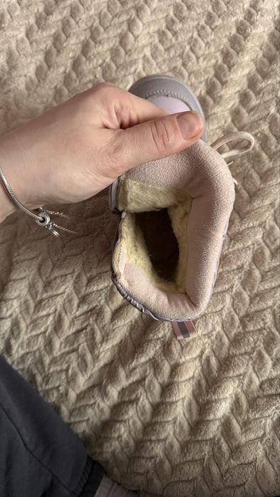 Зимові чобітки в ідеальному стані відходили 3 місяці минулого року