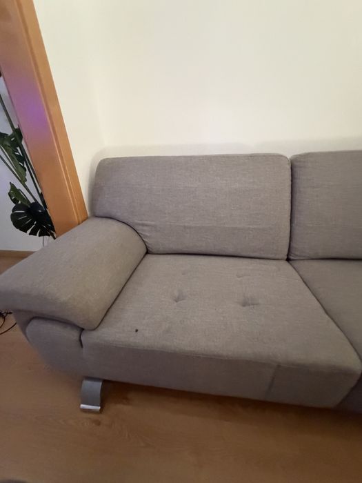 Sofa + puff + arrumos bau