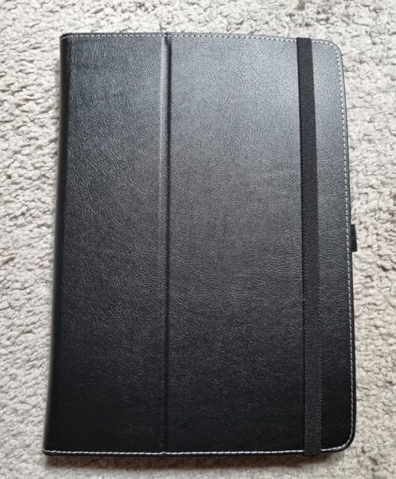 Uniwersalne etui książkowe na tablet lub czytnik e-booków
