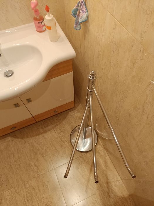 Suporte para toalhas WC