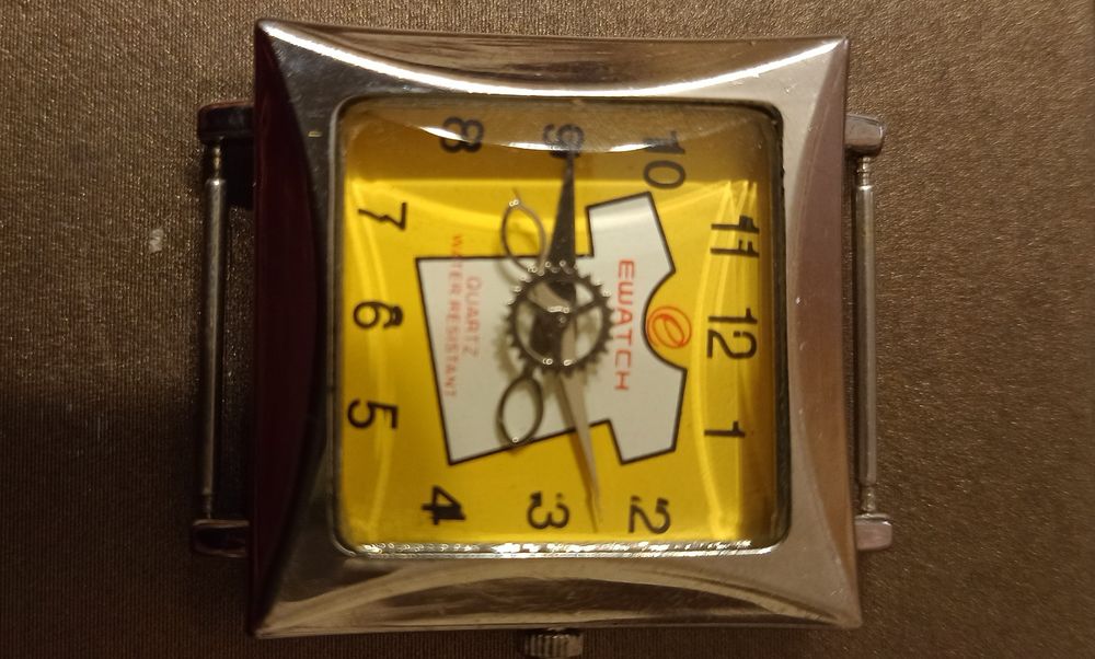 Zegarek EWATCH Quartz designerski, nietypowe szkiełko 3D, sprawny