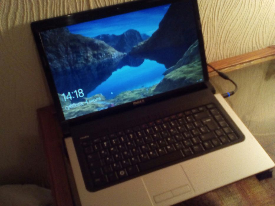 Ноутбук  DELL - 1555 Studio - продам