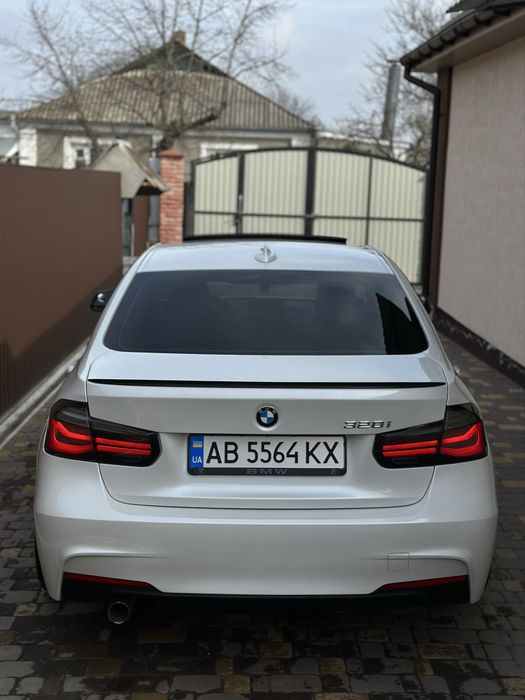 Продам БМВ F30 2013-2014