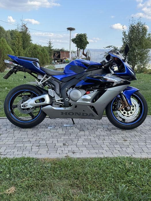 Honda CBR1000RR 2005