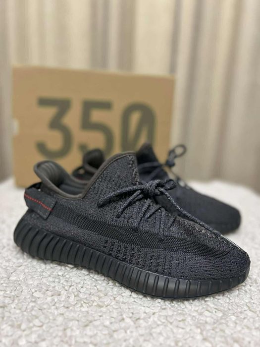Adidas Yeezy Boost 350 V2