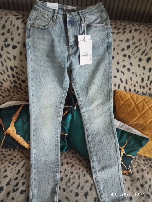 Nowe spodnie push up