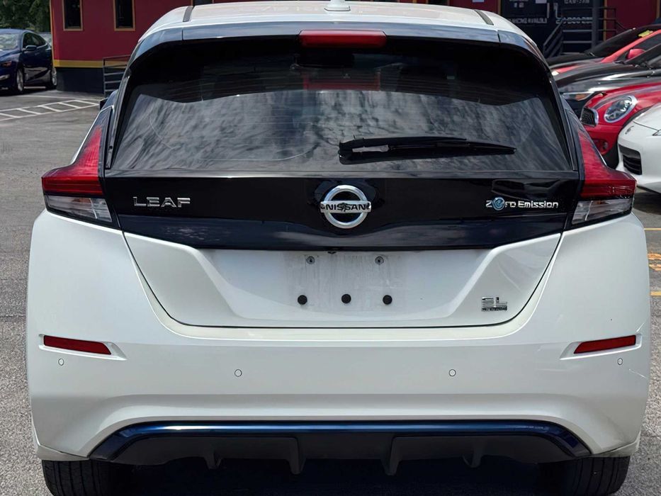 Nissan LEAF SL Plus      2022