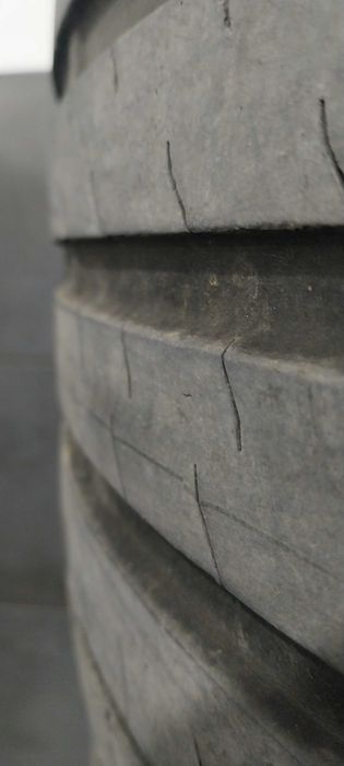 Pneus Pirelli PZero 285/35R20 - 120€