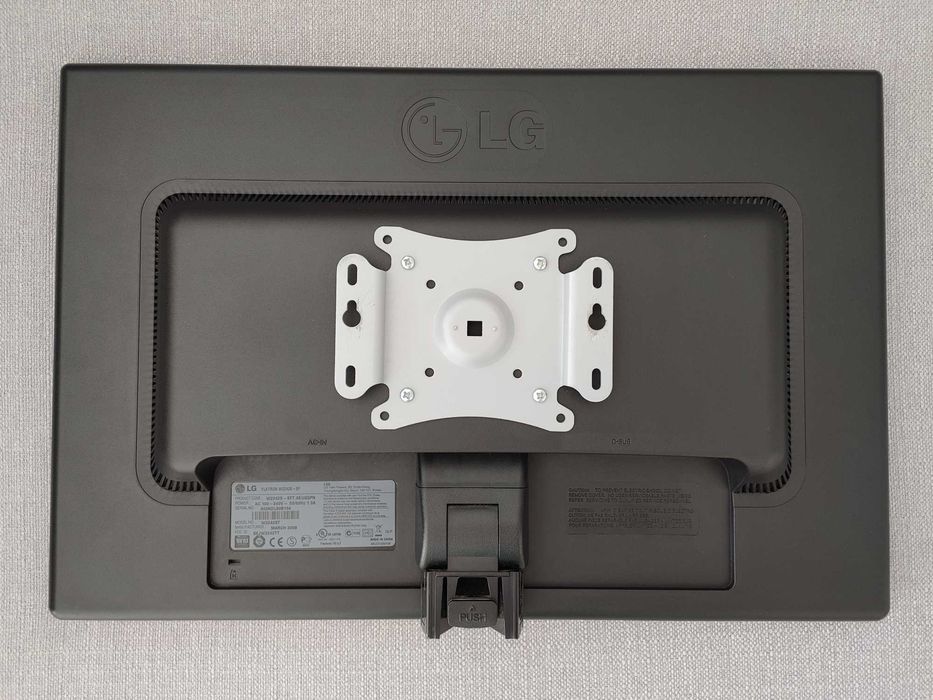 Monitor LCD LG W2242S Flatron
