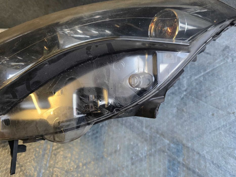 lampa przód Renault Laguna 3 lift