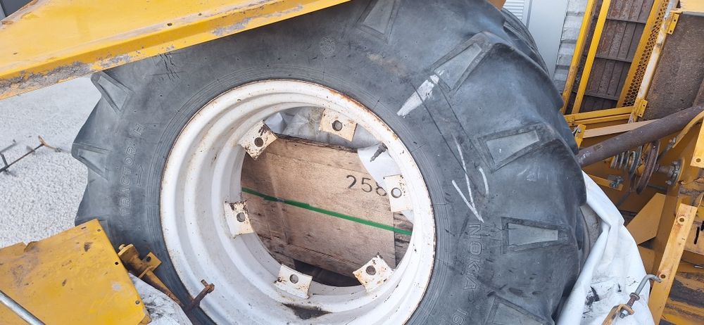 Sampo 580,680,Mf 16,Mf20 części heder,silnik valmet 3 cyl, sieczkarnia skrzynia,dzwon,klawisz,koło 16,9x26,1000x20