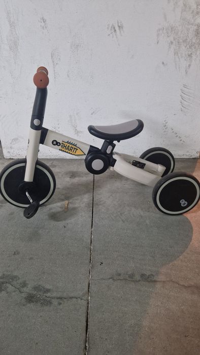 Bicicleta/triciclo criança