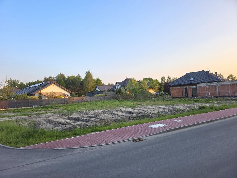Działka budowlana 1028 m² w Pionkach - Widok 2