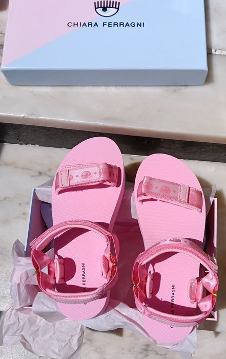 Sandálias Chiara Ferragni Original com Dust Bag, Novas, PVP + 100€