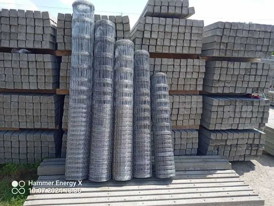 Słupek betonowy Siatka leśna Słupki betonowe Brama Ogrodzenie-Montaż