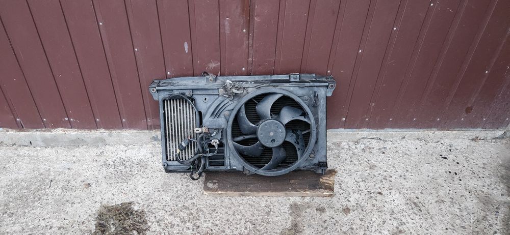 Капот капоти пежо Peugeot 206